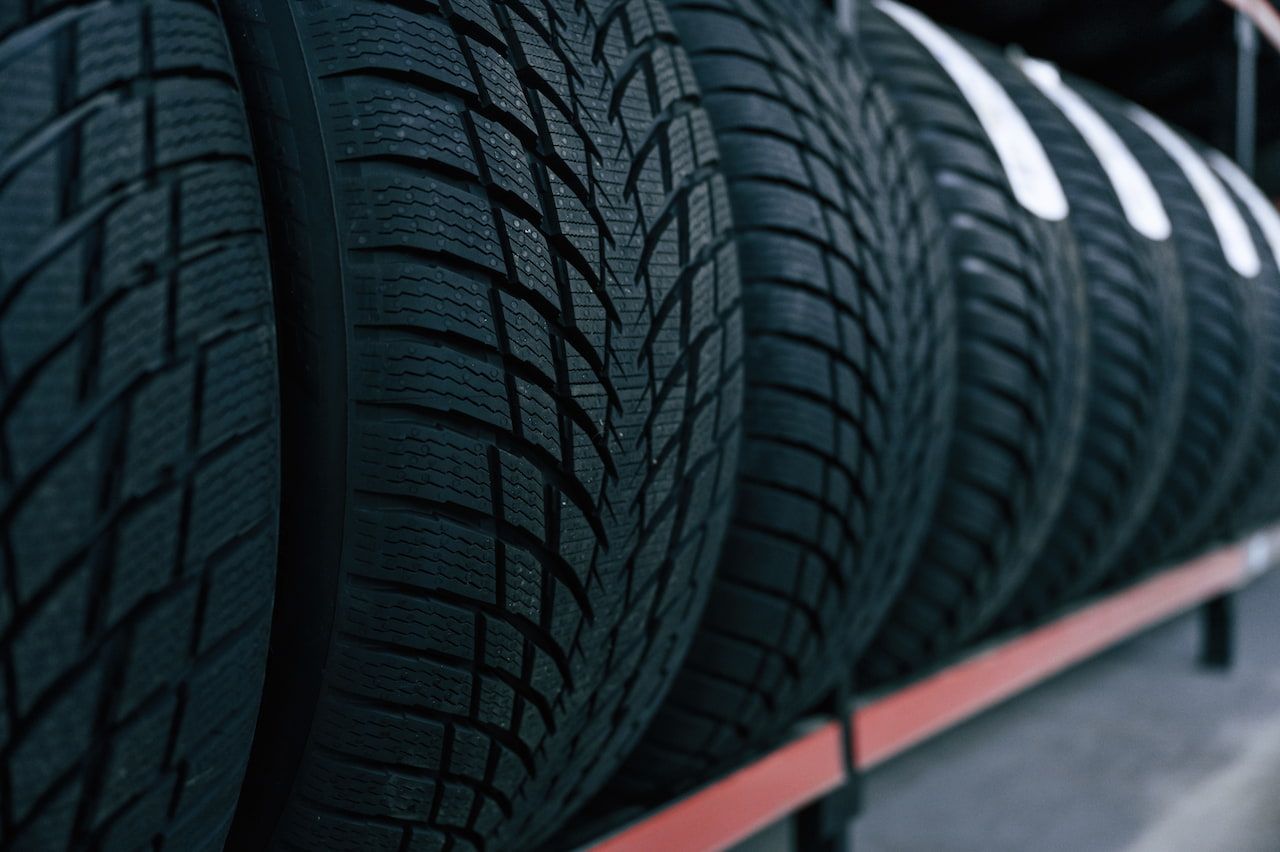 自動車のタイヤ